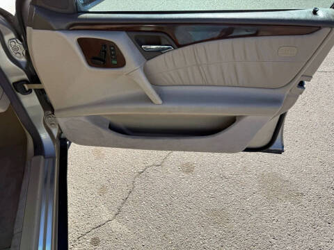 1996 Mercedes-Benz E-Class E 320