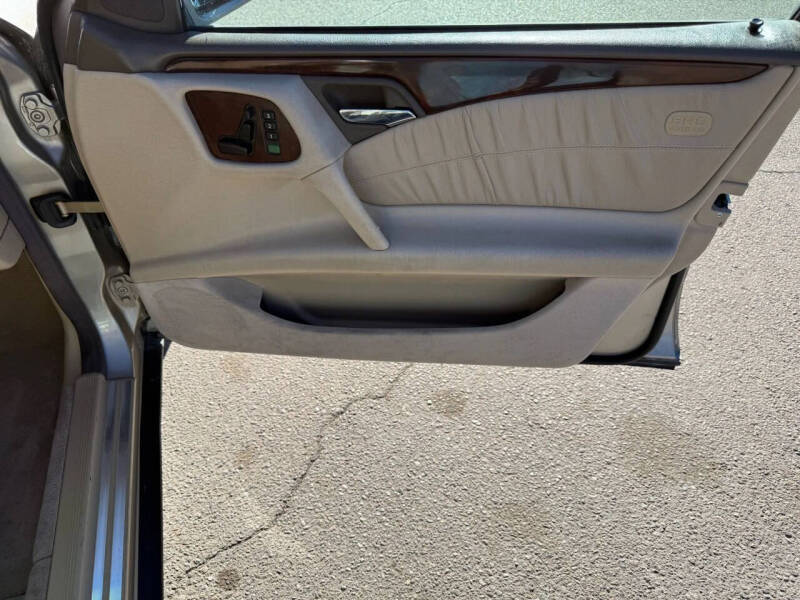 1996 Mercedes-Benz E-Class E 320