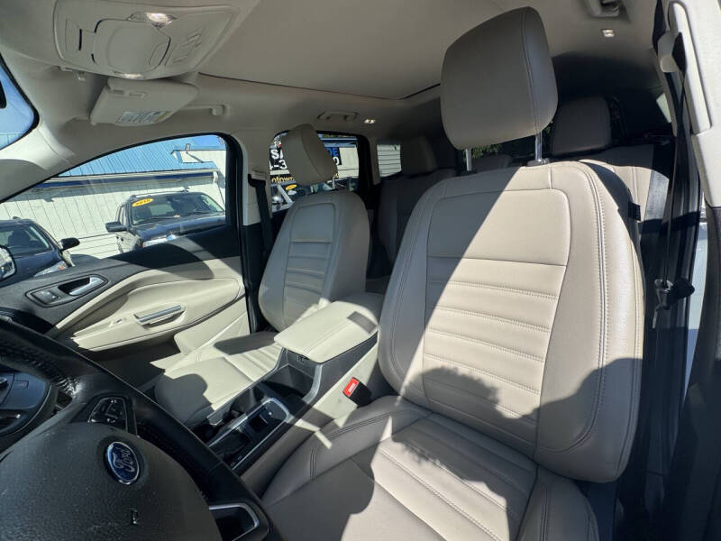2019 Ford Escape SEL