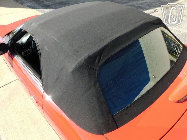 2002 Ford Thunderbird Deluxe