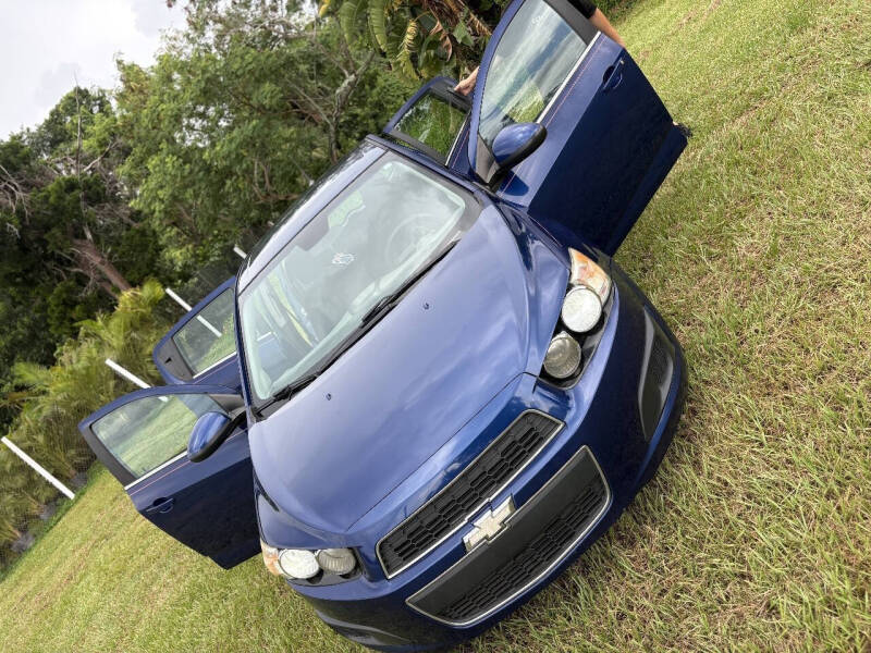 2013 Chevrolet Sonic LT Manual