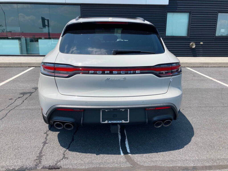 2025 Porsche Macan S