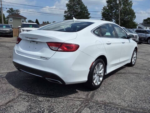 2016 Chrysler 200 C