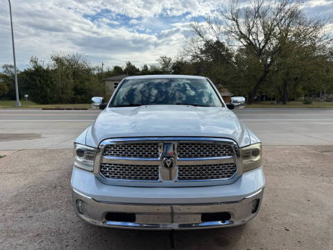 2017 RAM 1500 Laramie