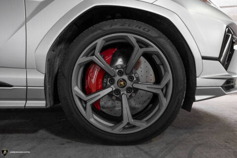 2023 Lamborghini Urus S