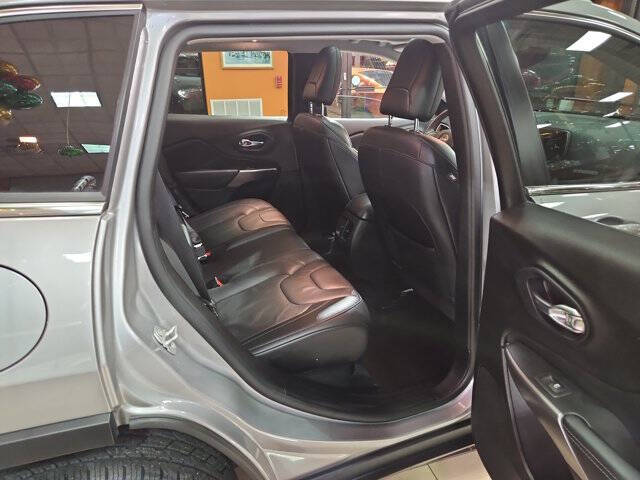 2021 Jeep Cherokee Latitude Lux