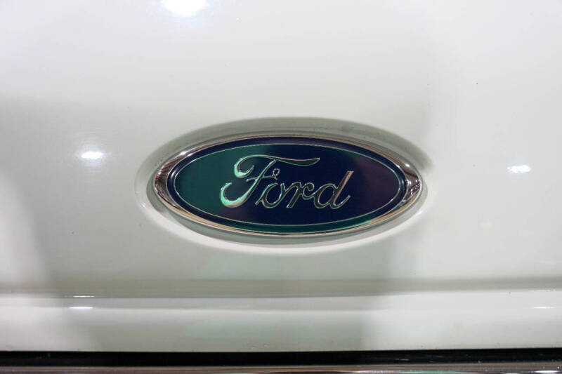 2002 Ford E-Series E-150