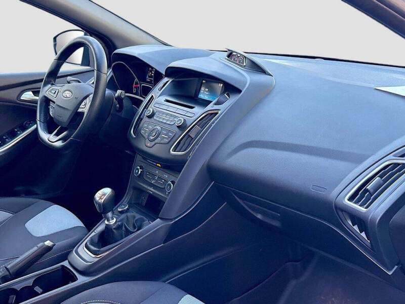2017 Ford Focus ST