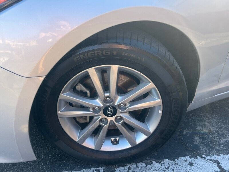 2016 Hyundai Sonata SE