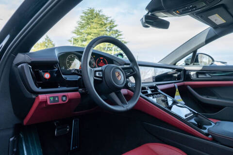 2026 Porsche Panamera 4