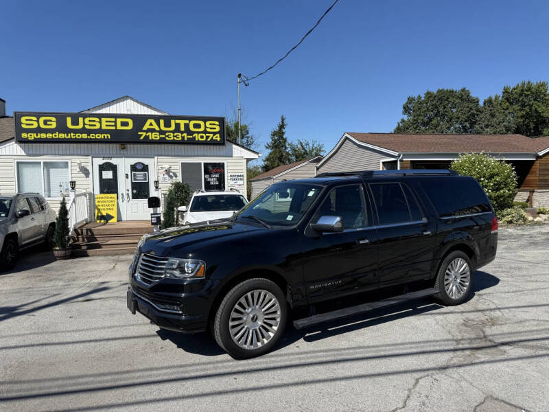2016 Lincoln Navigator Reserve's photo