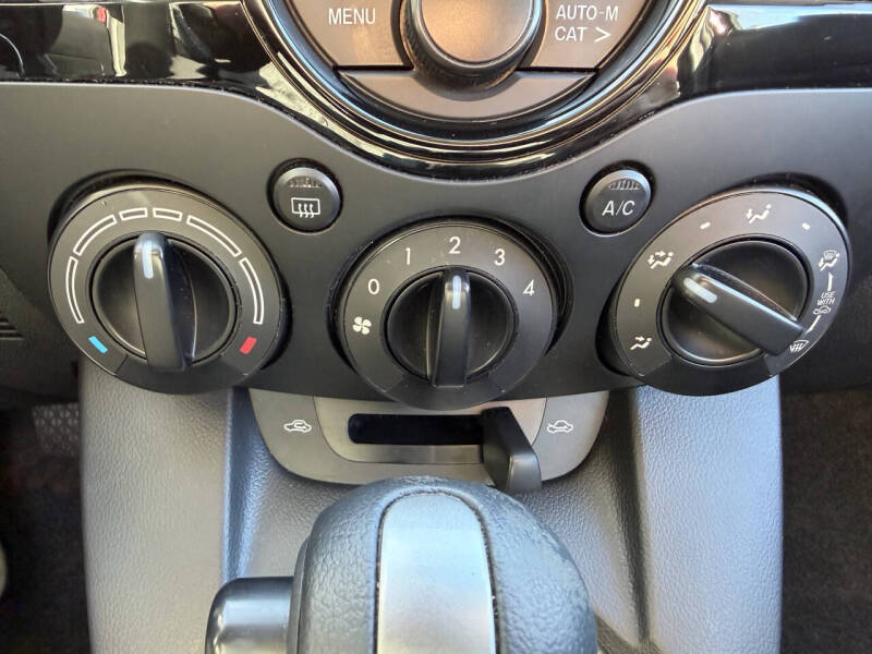 2014 Mazda MAZDA2 Sport