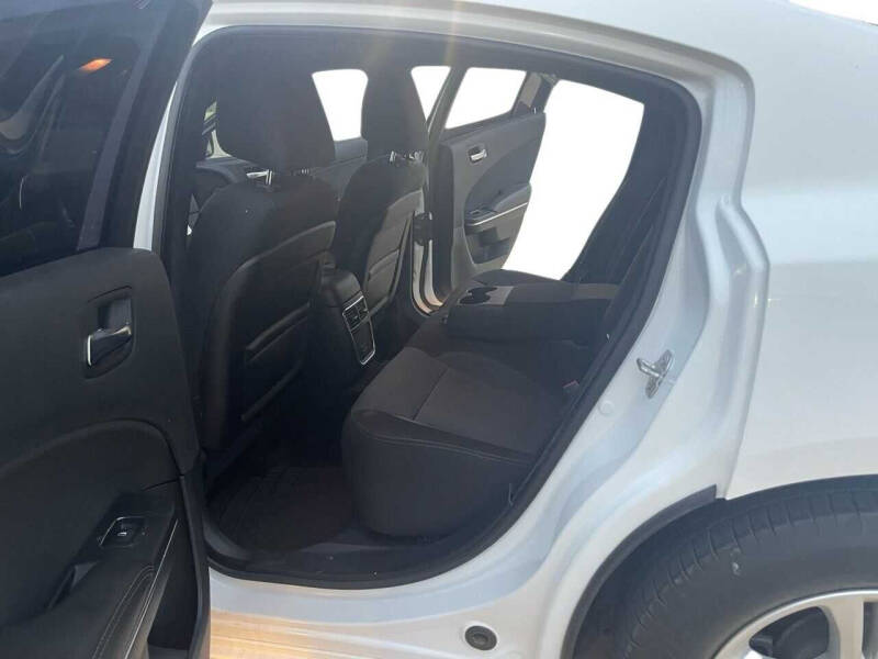 2015 Dodge Charger SE