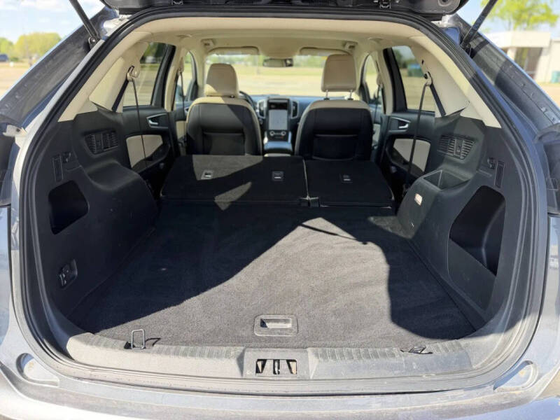 2024 Ford Edge