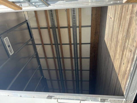 2019 Freightliner M2 106