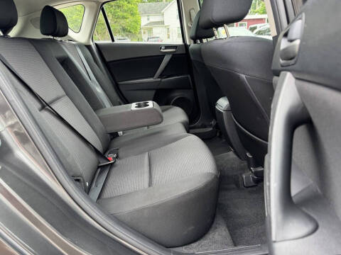 2013 Mazda MAZDA3 i Touring
