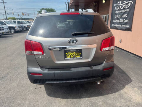 2011 Kia Sorento LX