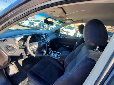 2016 Nissan Pathfinder S