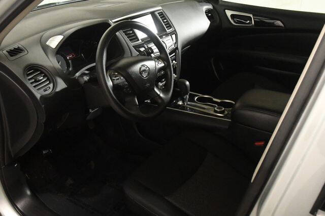 2019 Nissan Pathfinder S