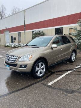 2010 Mercedes-Benz M-Class for sale at Specialty Auto Wholesalers Inc in Eden Prairie MN