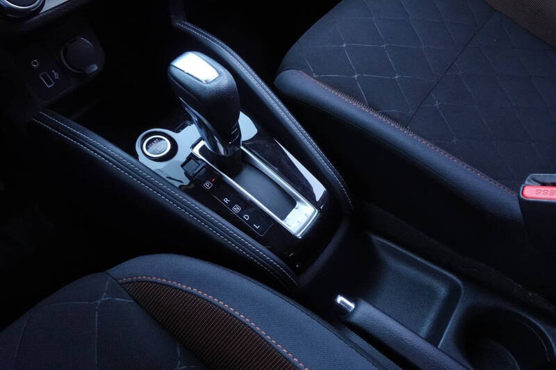 2019 Nissan Kicks SR