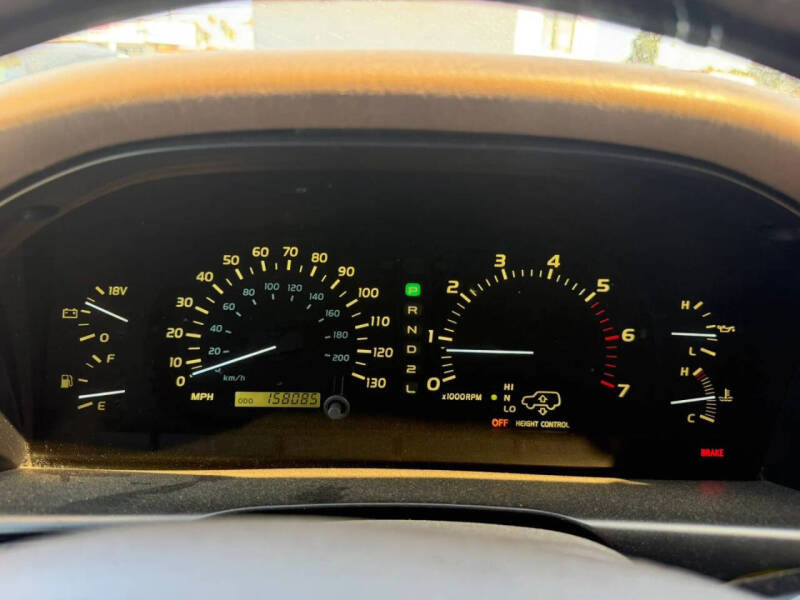1999 Lexus LX 470
