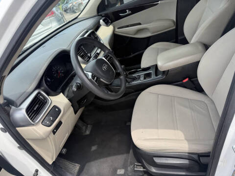 2019 Kia Sorento LX