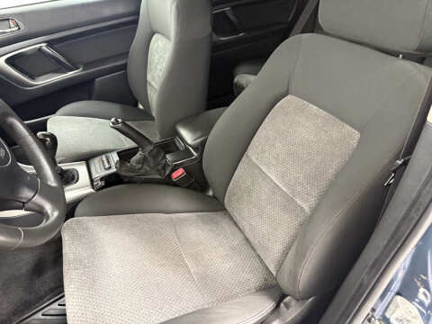 2005 Subaru Outback 2.5i