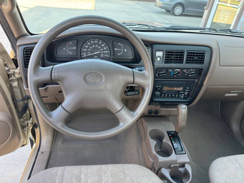 2003 Toyota Tacoma Prerunner photo 14