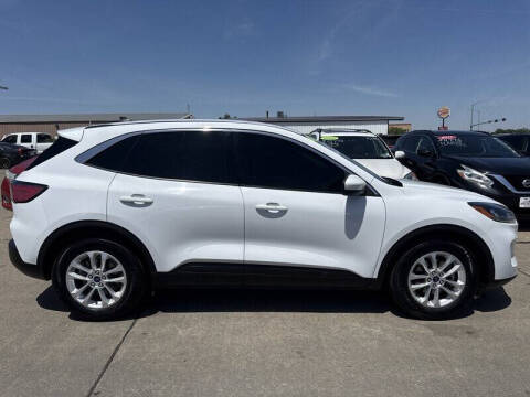 2020 Ford Escape SE
