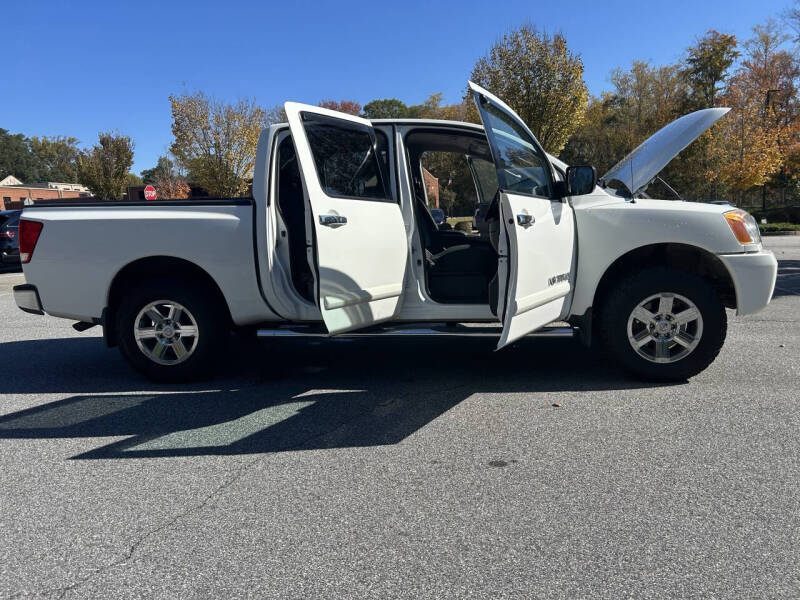 2011 Nissan Titan SL