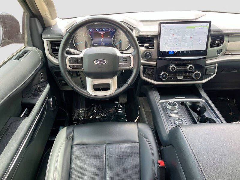2023 Ford Expedition XLT