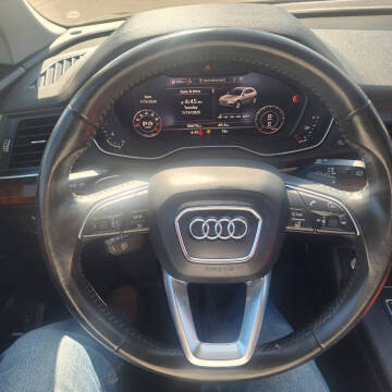 2018 Audi Q5 2.0T quattro Premium Plus
