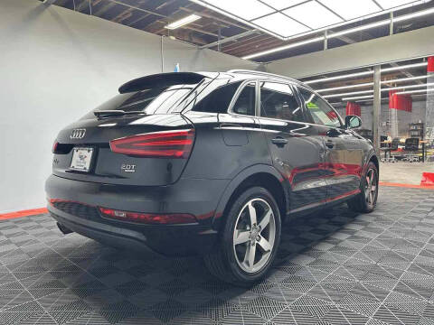 2015 Audi Q3 2.0T quattro Prestige