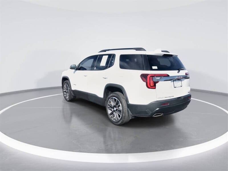 2021 GMC Acadia AT4