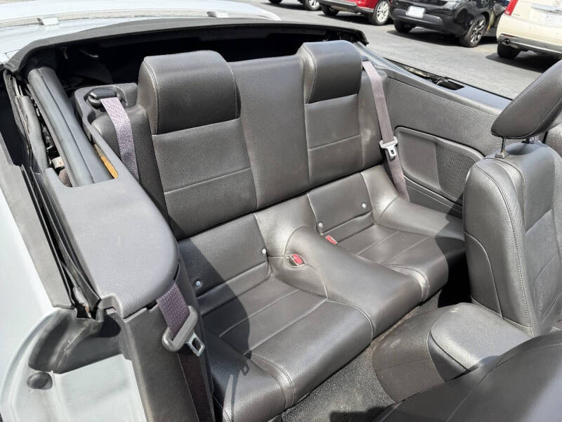 2006 Ford Mustang V6 Premium