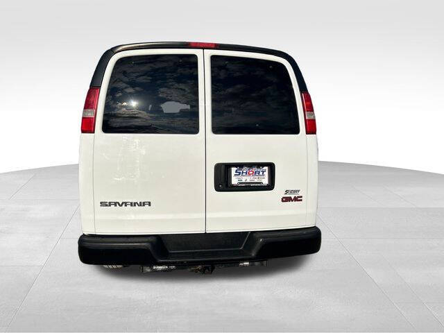 2017 GMC Savana LS 2500