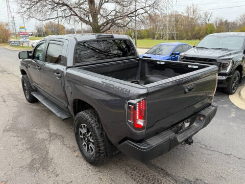 2016 Toyota Tundra SR5