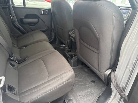 2023 Jeep Gladiator Sport