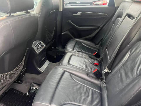 2015 Audi Q5 2.0T quattro Premium Plus