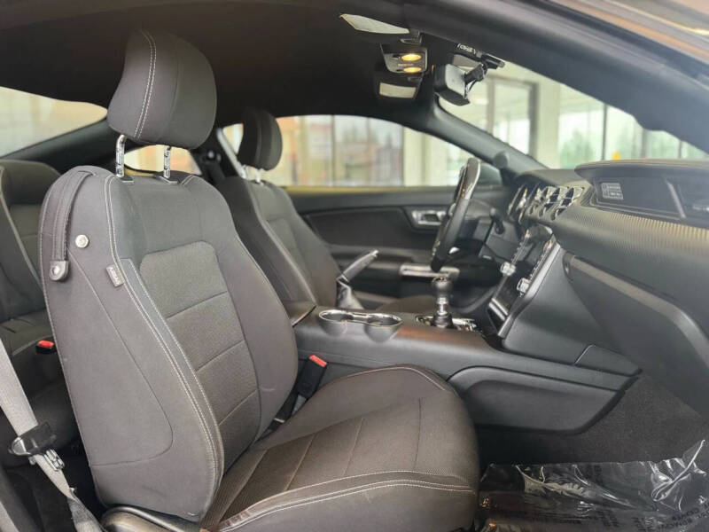 2015 Ford Mustang V6