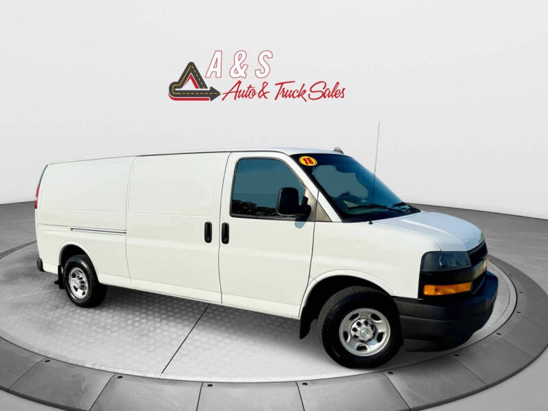 2018 Chevrolet Express Cargo Work Van's photo