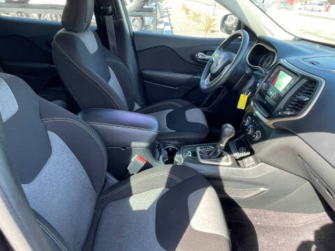 2016 Jeep Cherokee Sport Altitude