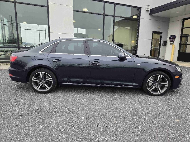 2017 Audi A4 2.0T quattro Premium Plus