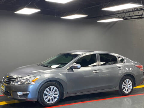 2015 Nissan Altima for sale at AutoNet of Dallas in Dallas TX
