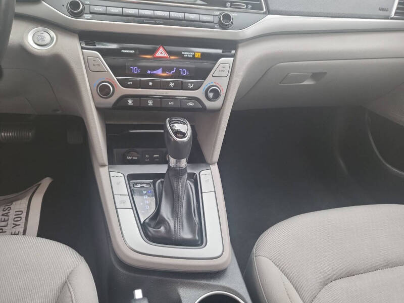 2018 Hyundai Elantra SEL