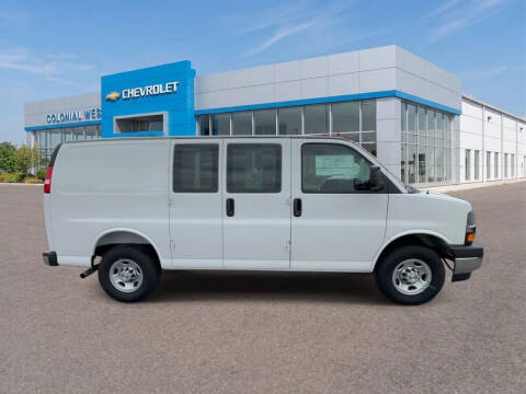 2025 Chevrolet Express 2500