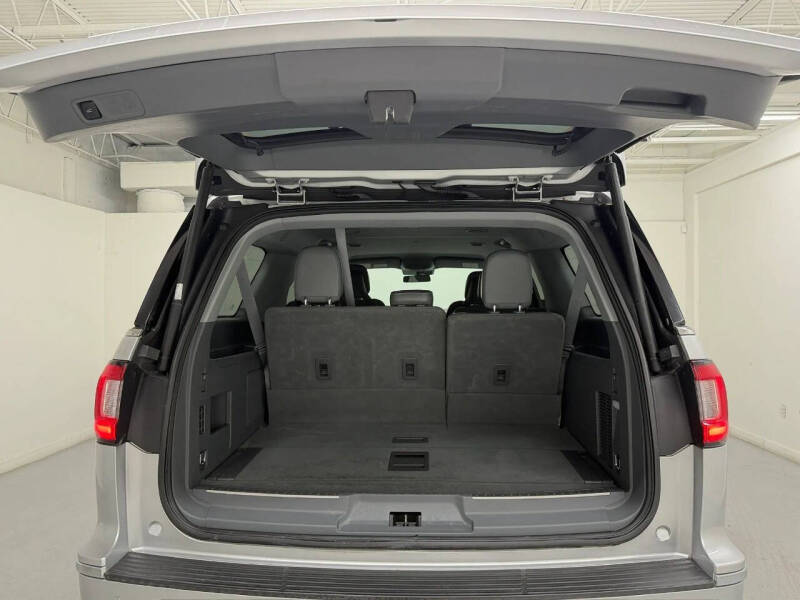 2019 Lincoln Navigator L Select