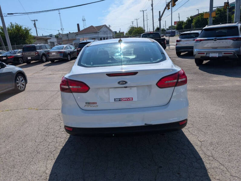 2018 Ford Focus S