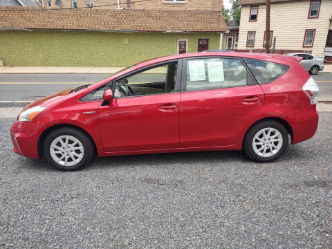 2012 Toyota Prius v Five
